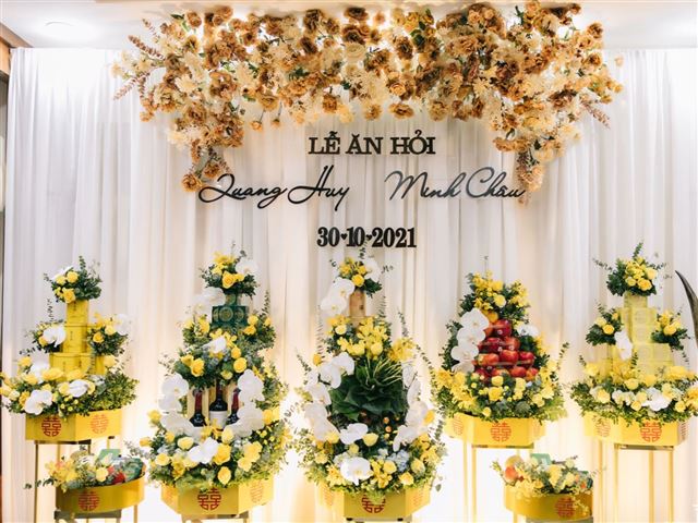 Tráp ăn hỏi hoa quả đẹp