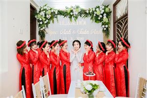 Cho Thuê Áo Dài Đỡ Tráp Màu Đỏ