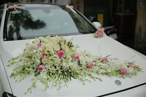 Trang Trí Hoa Xe Cưới HXC05
