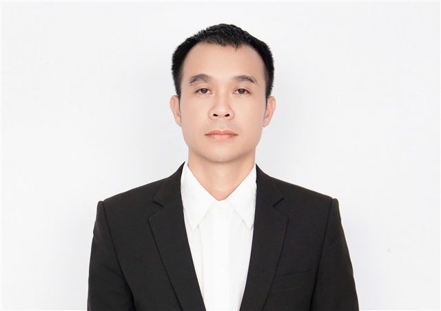 Tư vấn viên 2