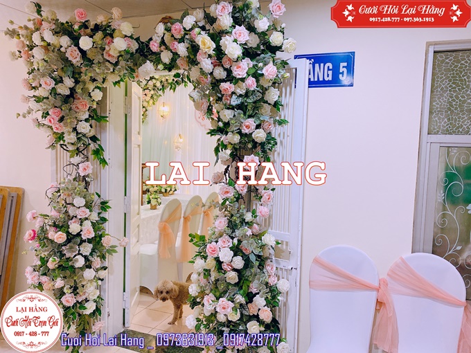 Trang trí đám hỏi trên chung cư 13